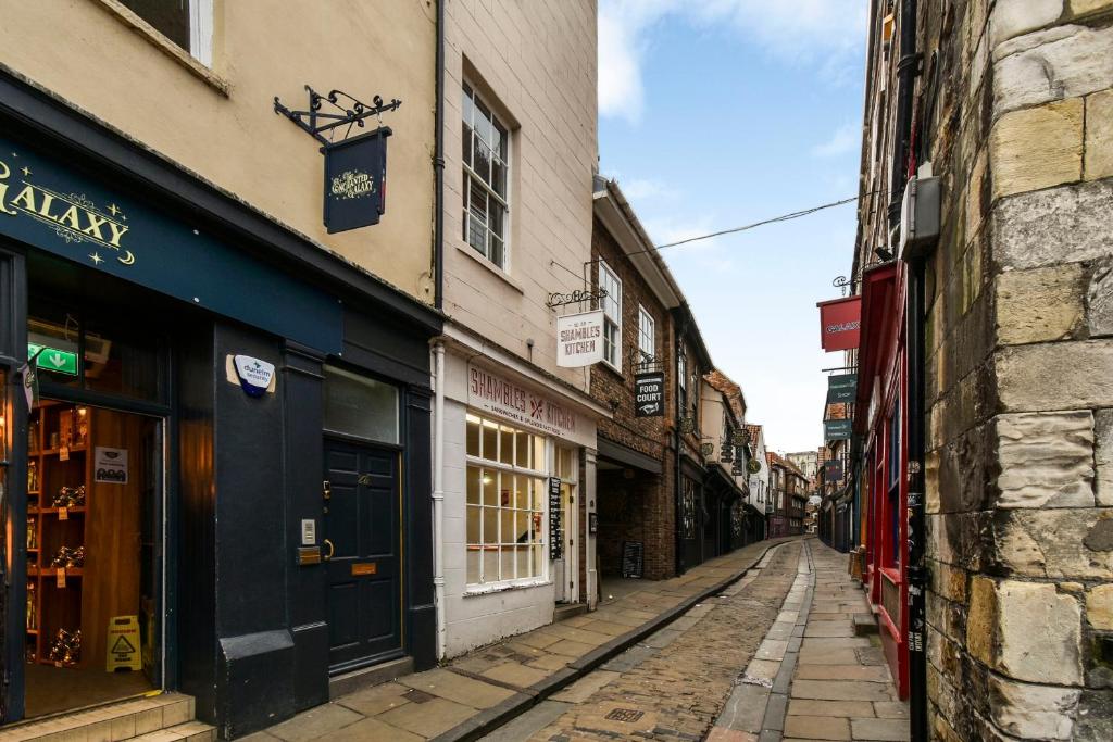 The Shambles Suites in the centre of the city Accommodation image 1 The Shambles Suites in the centre of the city image one