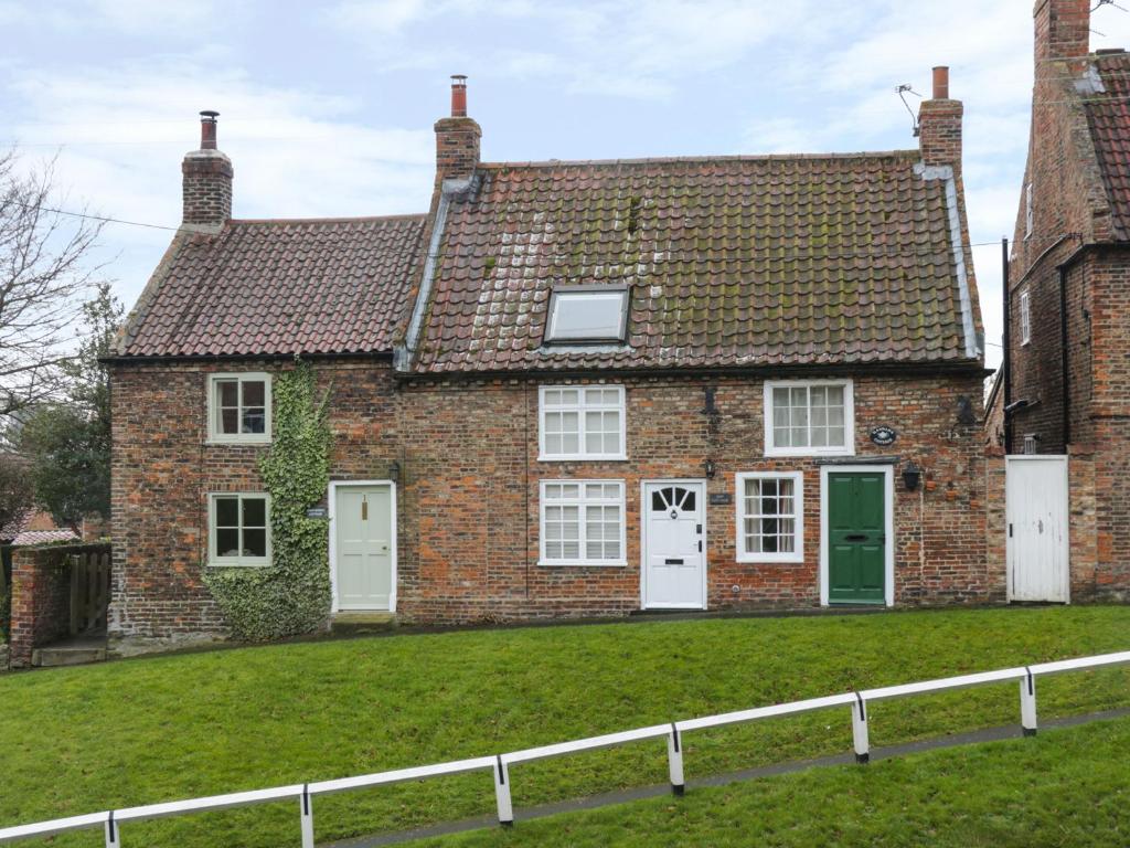 May Cottage, York Accommodation image 1 May Cottage, York image one