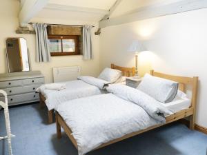 Barn Owl Cottage, Pateley Bridge image two