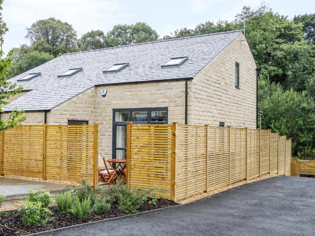 Chuffing Cottage, Keighley Accommodation image 1 Chuffing Cottage, Keighley image one