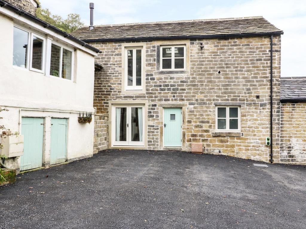 Morgan's Barn, Huddersfield Accommodation image 1 Morgan's Barn, Huddersfield image one