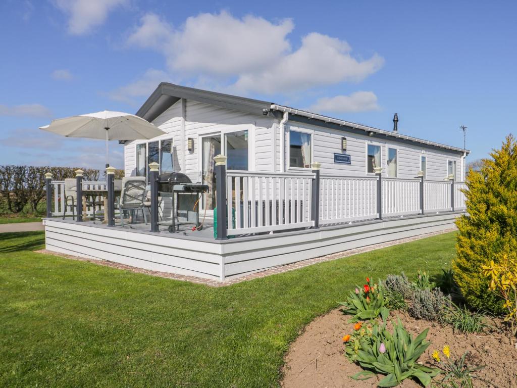 Skipsea Lodge Accommodation image 1 Skipsea Lodge image one