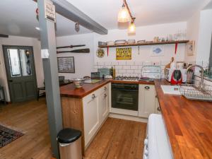 Sandgate Cottage Accommodation image 2 Sandgate Cottage image two