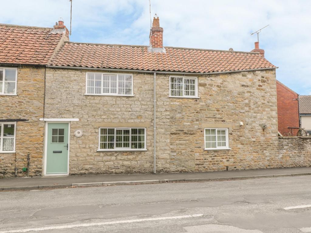 Corner Cottage image one