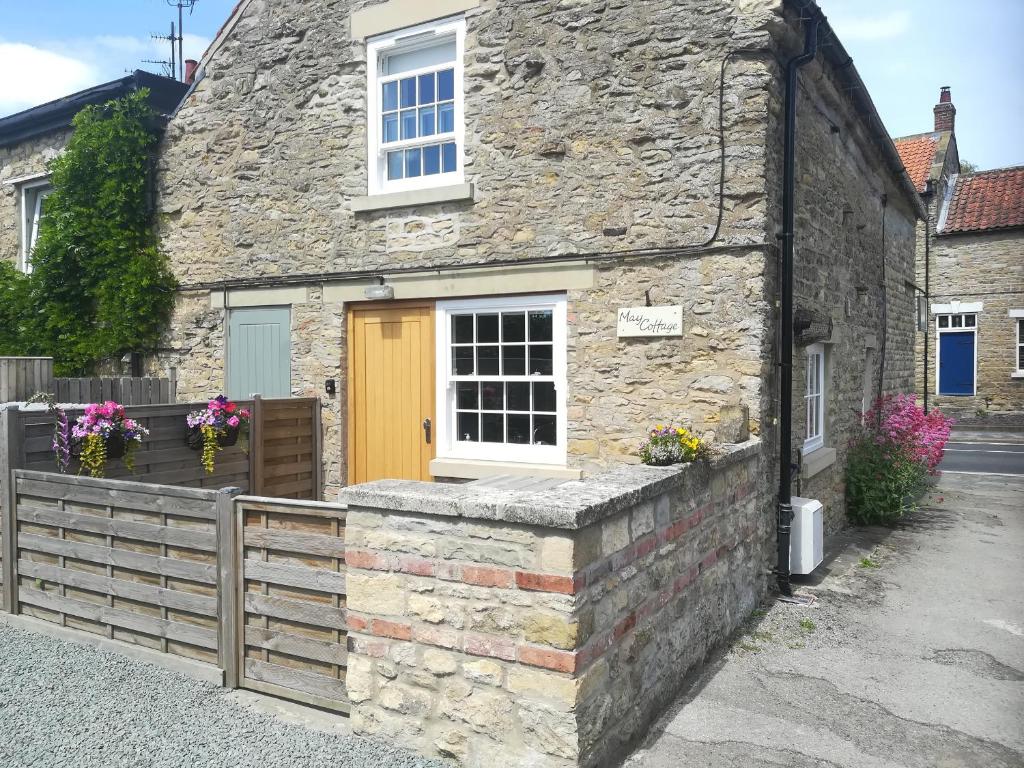 May Cottage Accommodation image 1 May Cottage image one