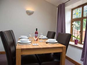 Greta Cottage Accommodation image 2 Greta Cottage image two