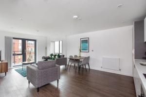 Modern 2 Bedroom Apartment in the Heart of York Accommodation image 2 Modern 2 Bedroom Apartment in the Heart of York image two