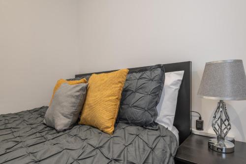 Modern 2 Bedroom luxury Apartment Accommodation image 3 Modern 2 Bedroom luxury Apartment image three