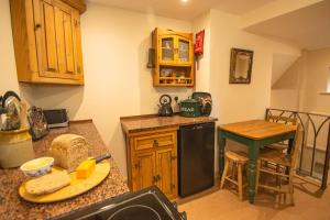 Archway Cottage Accommodation image 2 Archway Cottage image two