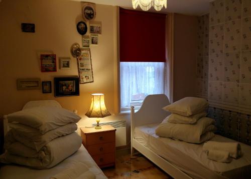 Art Hostel Accommodation image 3 Art Hostel image three