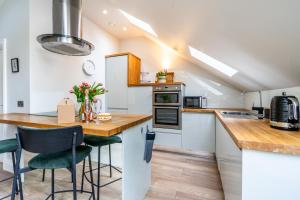 Pawson House image two