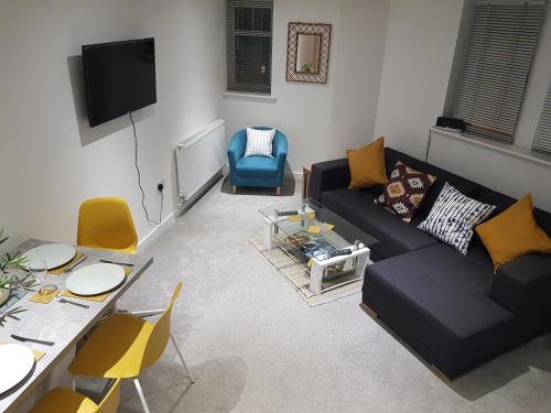Homebird Property - Epsom Apartment Accommodation image 3 Homebird Property - Epsom Apartment image three