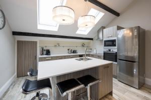 Harrogate Serviced Apartments - St George's Five image two