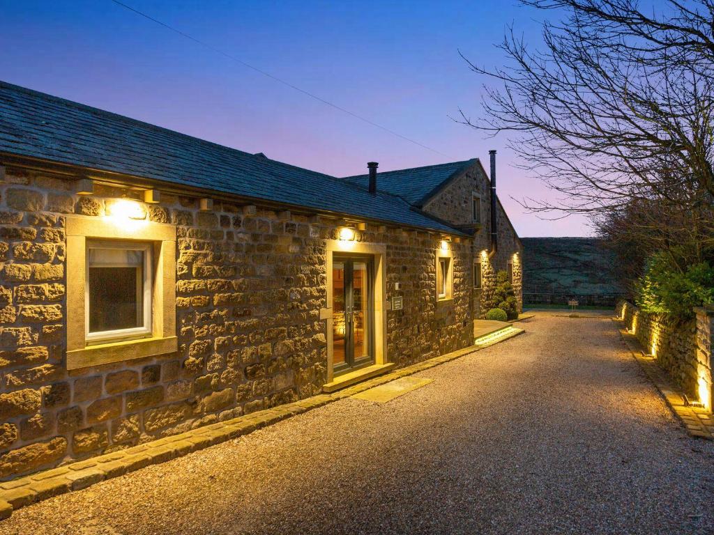 The Old Shippon Mews image one
