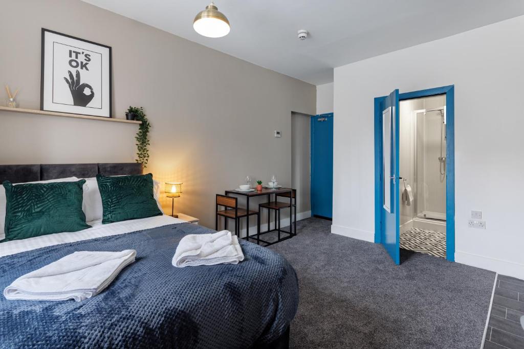City Centre Studio 1 with Free Wifi and Smart TV by Yoko Property Accommodation image 1 City Centre Studio 1 with Free Wifi and Smart TV by Yoko Property image one