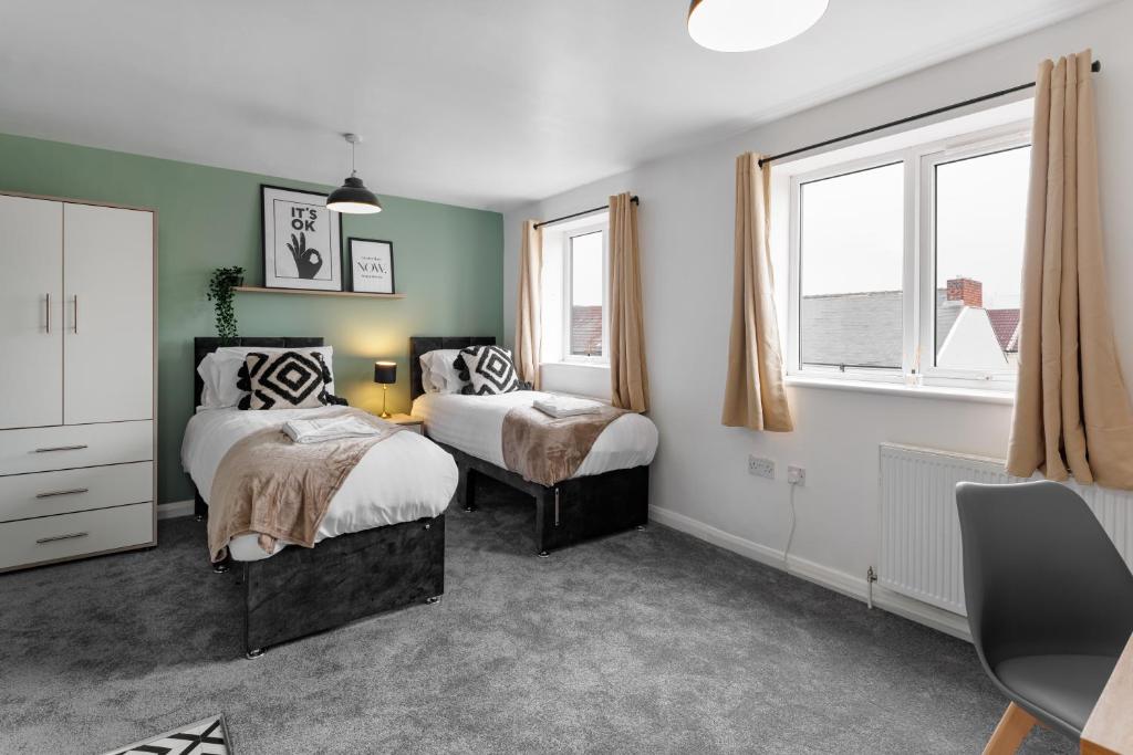 City Centre Studio 9 with Free Wifi and Smart TV by Yoko Property image one