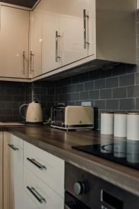 Apartments-DealHouse image two