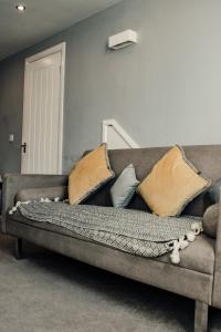 Dealhouse-Apartments 5 Accommodation image 2 Dealhouse-Apartments 5 image two