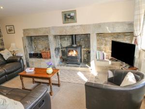 Stables Cottage, Todmorden Accommodation image 2 Stables Cottage, Todmorden image two