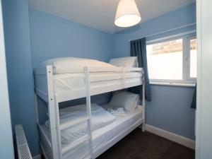 Pass the Keys Newly Renovated Ground Floor 2 Bedroom Apartment Accommodation image 2 Pass the Keys Newly Renovated Ground Floor 2 Bedroom Apartment image two