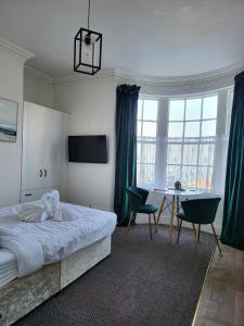 The Ultimate List Of Unusual Things To Do In Scarborough Page image 15 Picture of SeaView ground floor flat fast WiFi & FREE PARKING