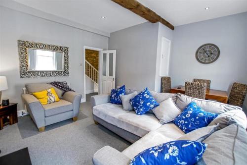 Comfy Dales holiday base on Market Place of historic market town Accommodation image 3 Comfy Dales holiday base on Market Place of historic market town image three