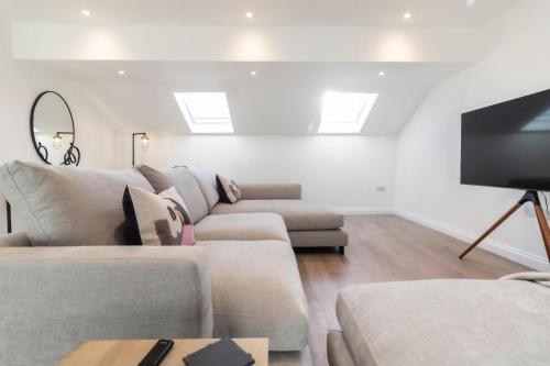 NEW Sleek & Stylish 2BD Flat - Heart of Haworth Accommodation image 3 NEW Sleek & Stylish 2BD Flat - Heart of Haworth image three