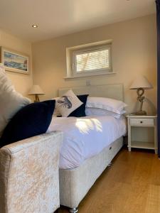 Room on the Ropery- With Free Parking Accommodation image 2 Room on the Ropery- With Free Parking image two
