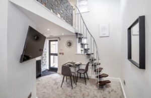 Picture of City Apartments - The Hole in the Wall