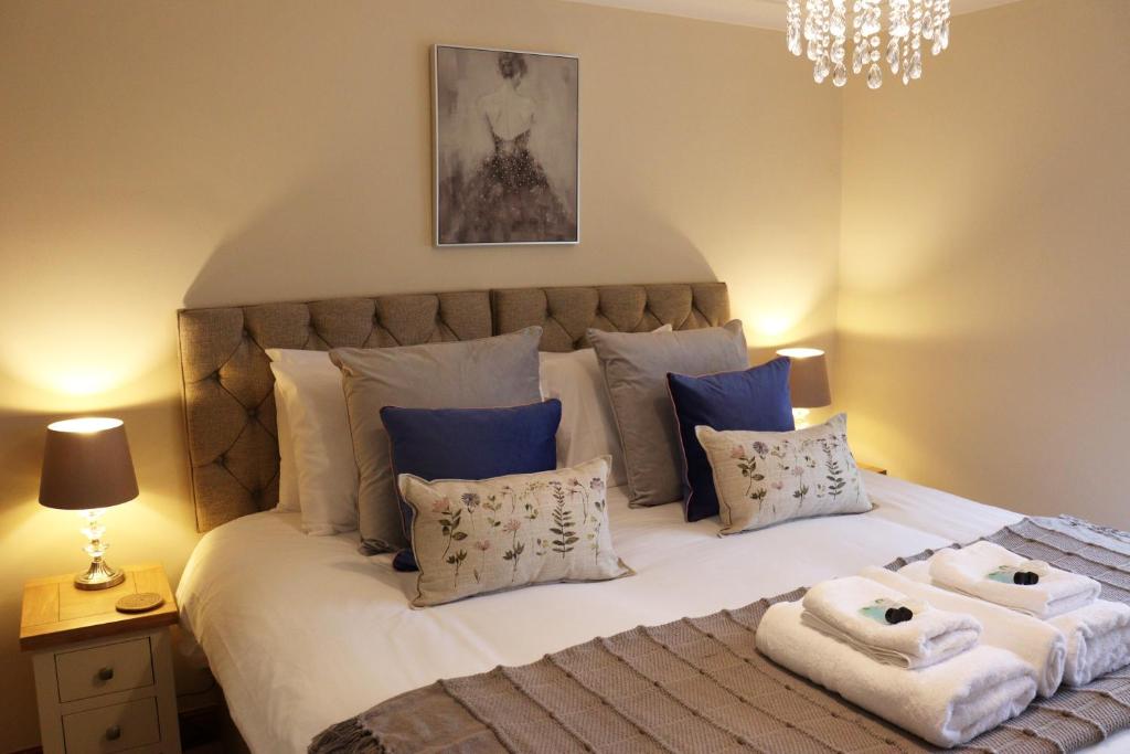 Charming 3 Bedroom Townhouse - Kirkby Lonsdale Accommodation image 1 Charming 3 Bedroom Townhouse - Kirkby Lonsdale image one