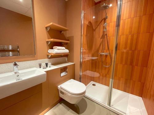 Hex Hotel at Yorkshire Wildlife Park Accommodation image 3 Hex Hotel at Yorkshire Wildlife Park image three