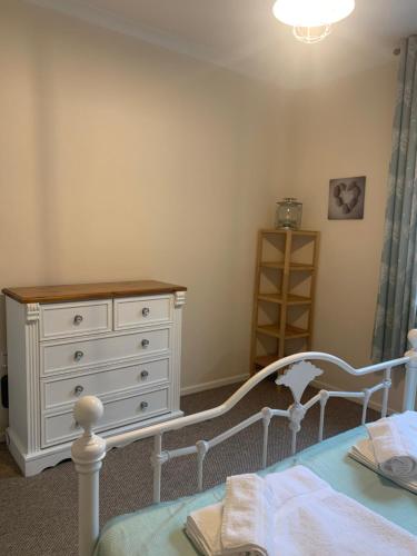 Seawards 2 bedroomed Seafront Filey Accommodation image 3 Seawards 2 bedroomed Seafront Filey image three