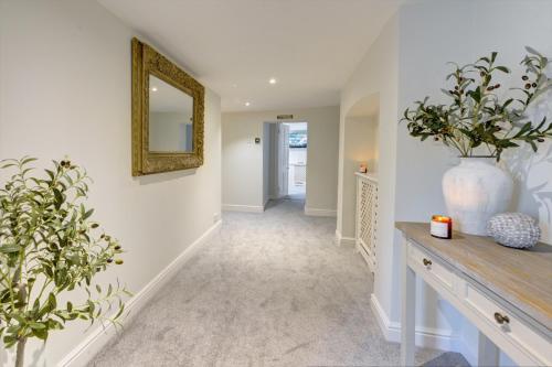 Kist Accommodates - The Woodlands image three