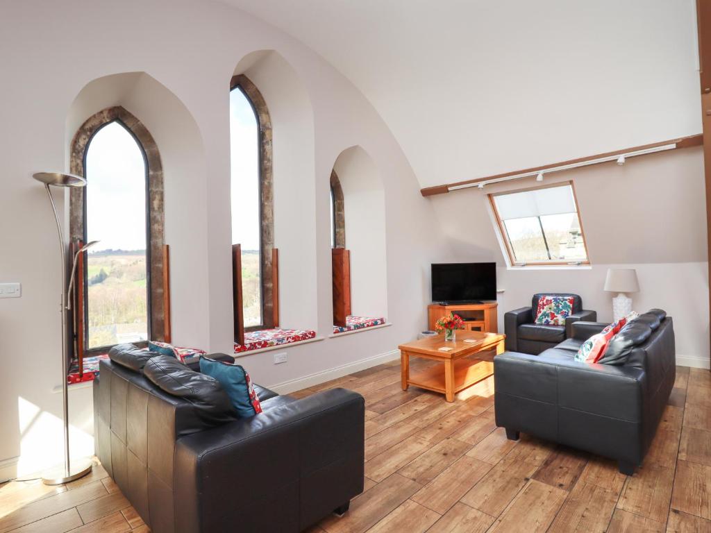 Chapel-on-the-Hill image one