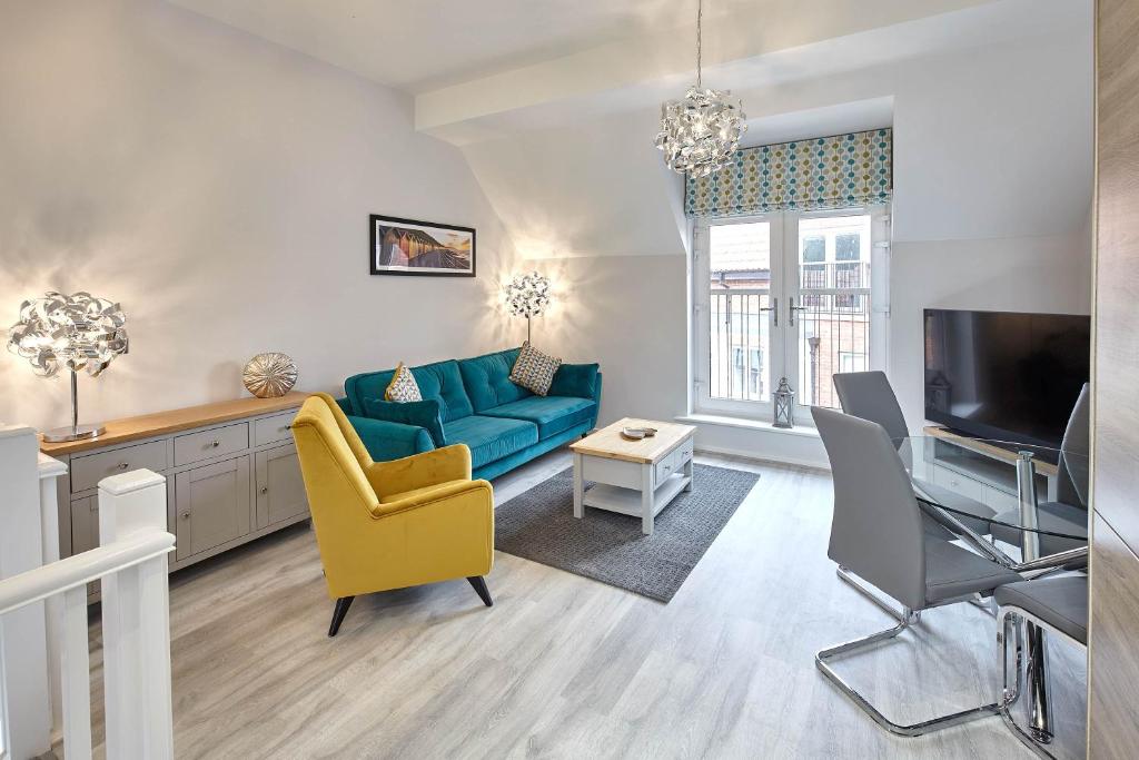 Host & Stay - Mallard Cottage image one