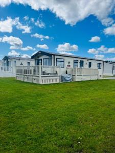 Picture of The Major Oak Lodge with Hot Tub