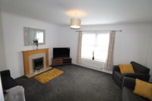 Book Apartments in Hull Page image 18 Picture of SUPER 7 PERSON 3 BEDROOM 3 BATHROOM HOUSe!
