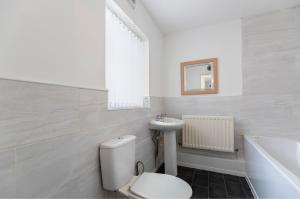 Vicarage House - Stockton-on-Tees image two