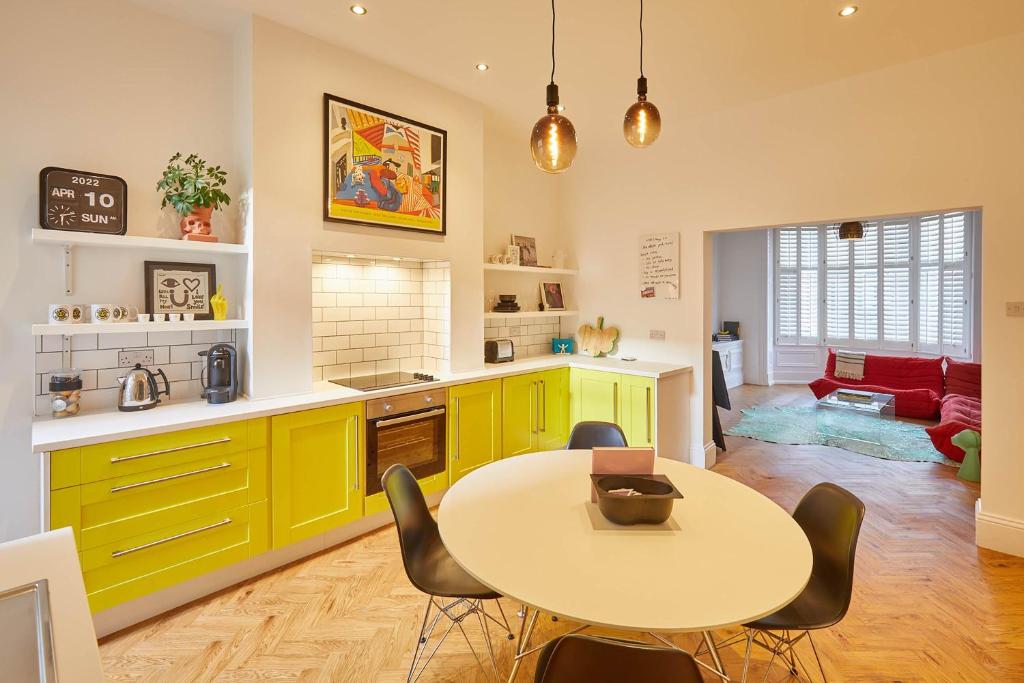 Host & Stay - The Artists Pad Too Accommodation image 1 Host & Stay - The Artists Pad Too image one