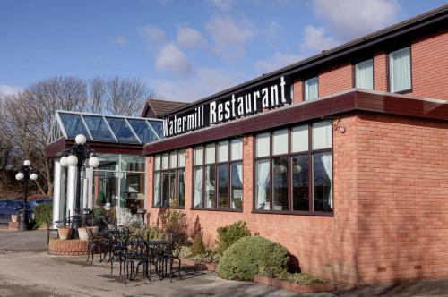 Best Western Plus Milford Hotel image three