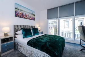Fantastic 2 bedroom duplex apartment in the centre of Huddersfield Accommodation image 2 Fantastic 2 bedroom duplex apartment in the centre of Huddersfield image two