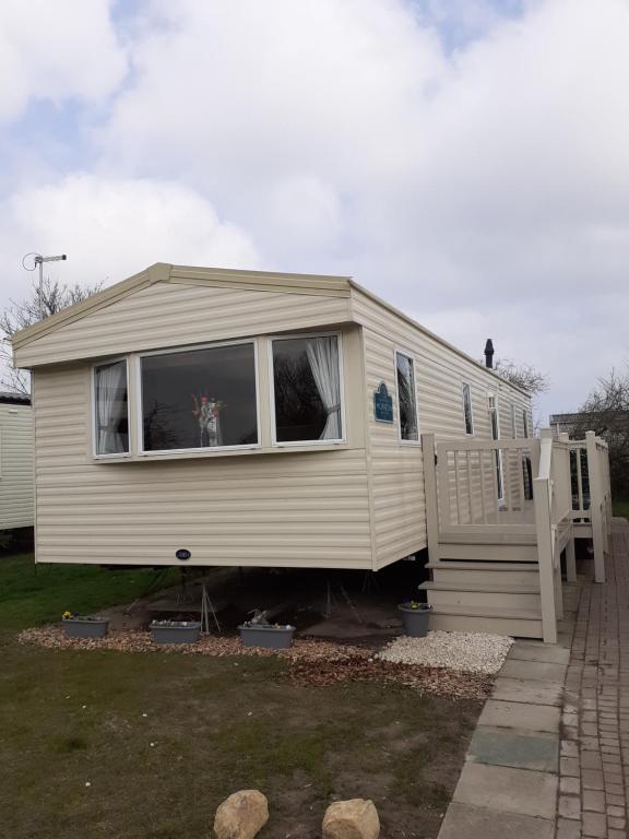 Northfield 263 Accommodation image 1 Northfield 263 image one