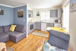 Host & Stay - Whitehall 1 Apartment image two