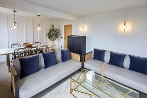 Host & Stay - Graham Close Holiday Homes image two