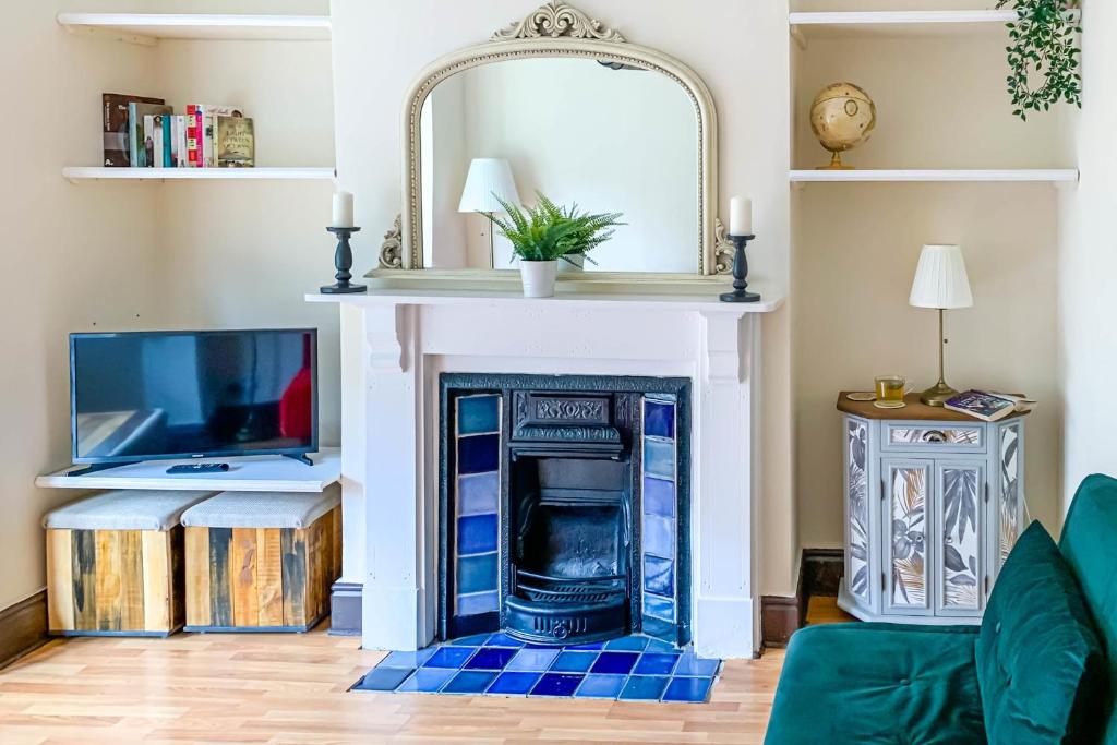 The Groves - Free Parking - York Victorian House - Holiday Home Accommodation image 1 The Groves - Free Parking - York Victorian House - Holiday Home image one