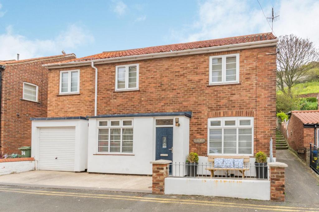 Quayside House, Scarborough Accommodation image 1 Quayside House, Scarborough image one