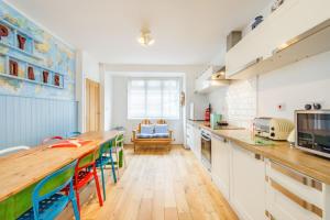 Quayside House, Scarborough Accommodation image 2 Quayside House, Scarborough image two