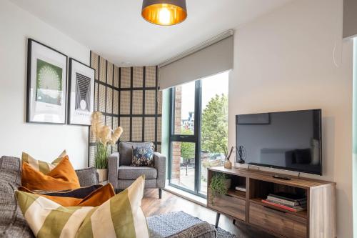 Luxe 3BR Great Central Apartment City View Near Sheffield Accommodation image 3 Luxe 3BR Great Central Apartment City View Near Sheffield image three