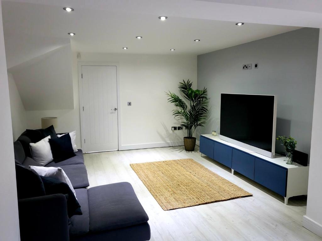 Luxurious 2 bed house (sleeps 4) Close to Leeds City Centre Accommodation image 1 Luxurious 2 bed house (sleeps 4) Close to Leeds City Centre image one