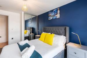 Lovely 2-bed apartment in Sheffield City Centre Accommodation image 2 Lovely 2-bed apartment in Sheffield City Centre image two